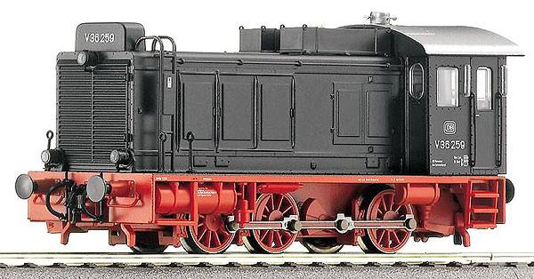 Diesel locomotive V 36<br /><a href='images/pictures/Roco/62803.jpg' target='_blank'>Full size image</a>